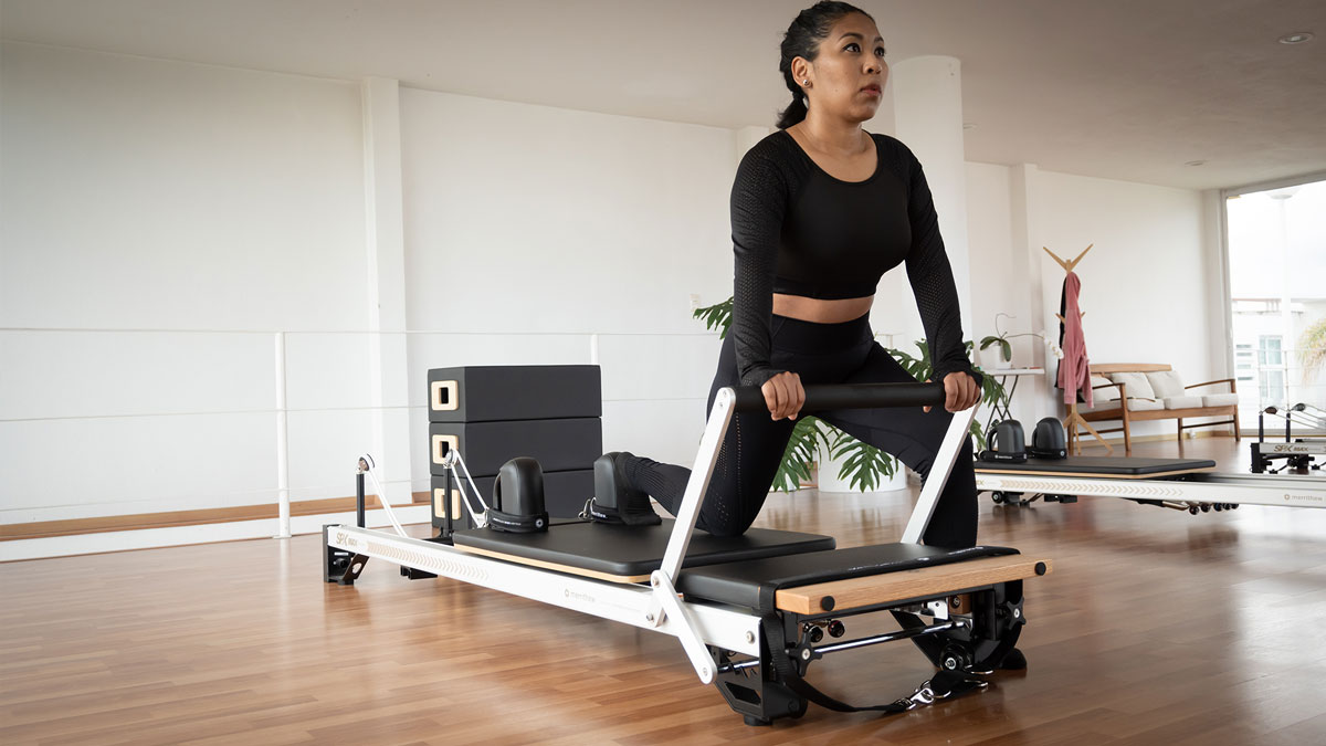 Fortalece-tu-cuerpo-con-Reformer-en-rgs-fitness
